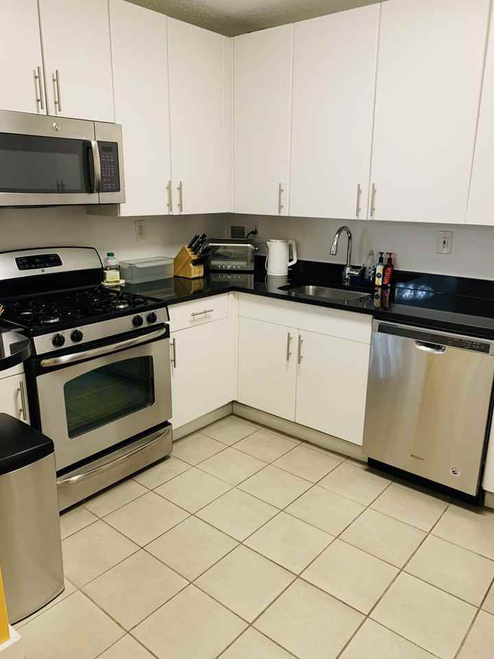 31 River Ct #3103 - Photo 2 of 7