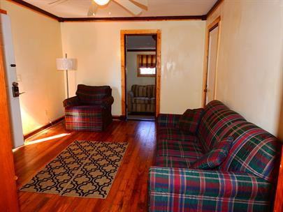 1008 Duke Street - Photo 2 of 7