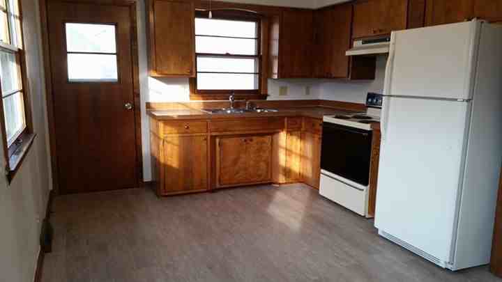 935 W 15th St #935 - Photo 4 of 9