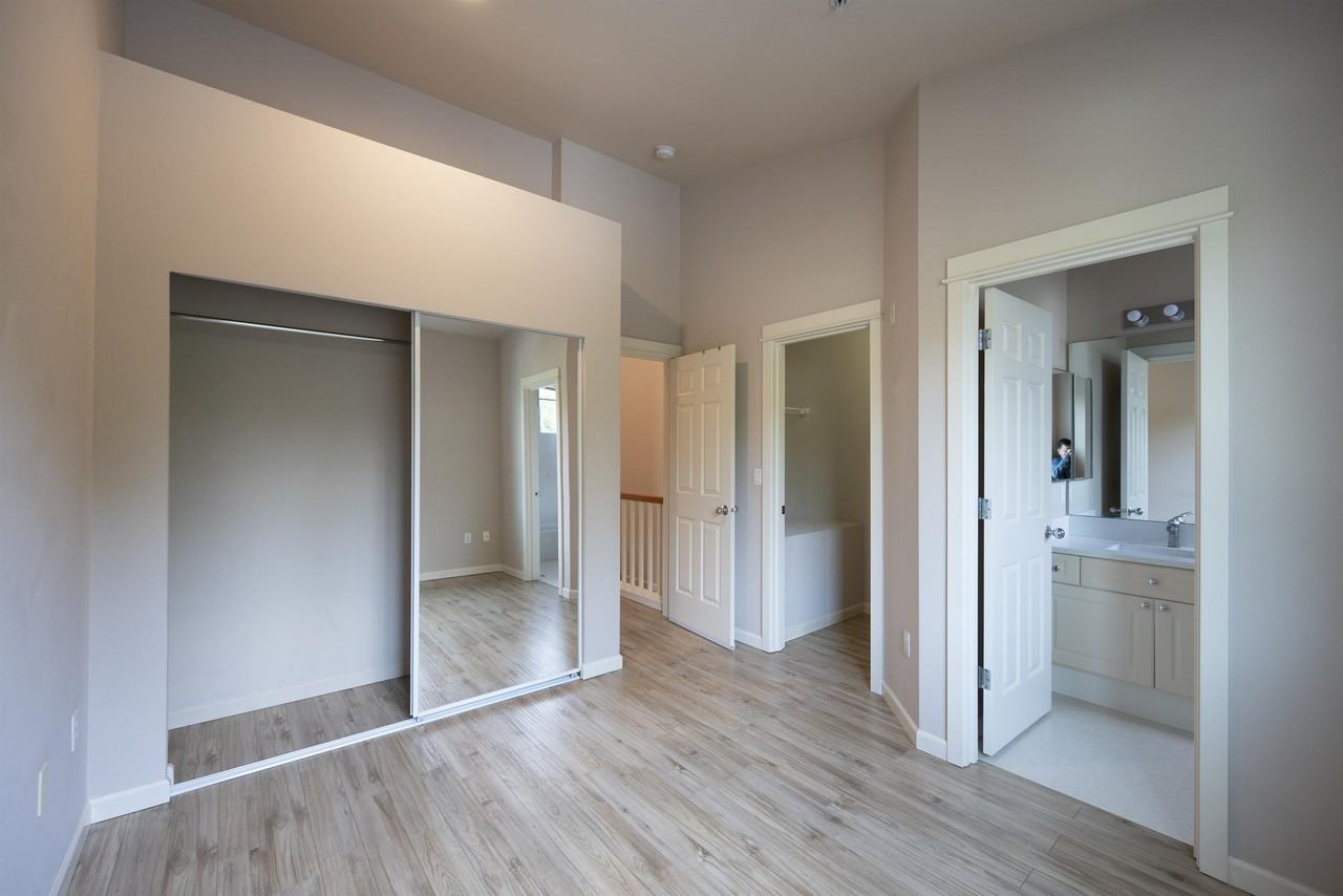 1990 132nd Ave Se #32 - Photo 3 of 17