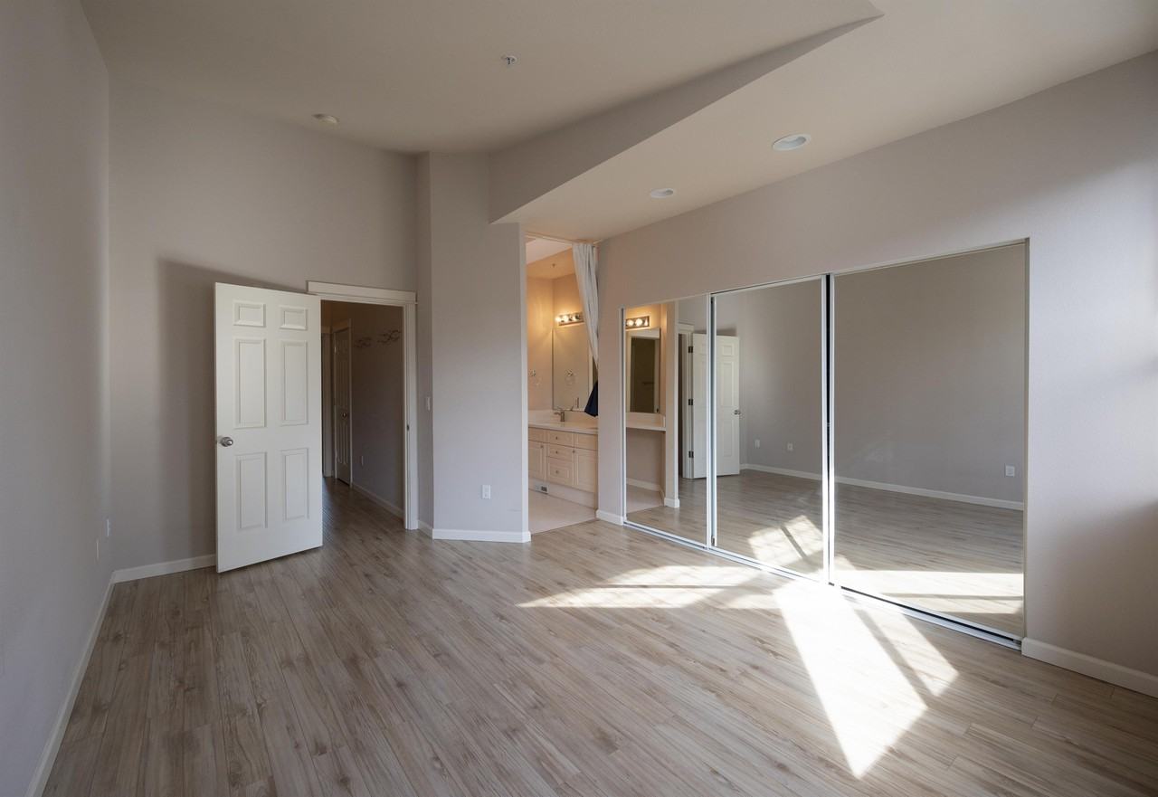 1990 132nd Ave Se #32 - Photo 5 of 17