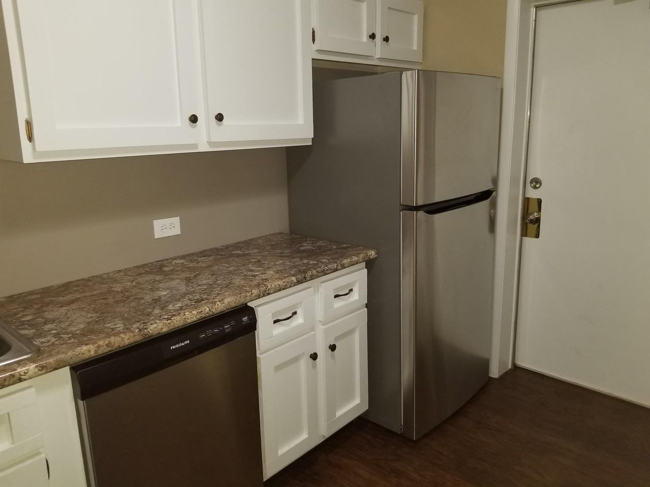 372 Pierson St #A - Photo 5 of 5