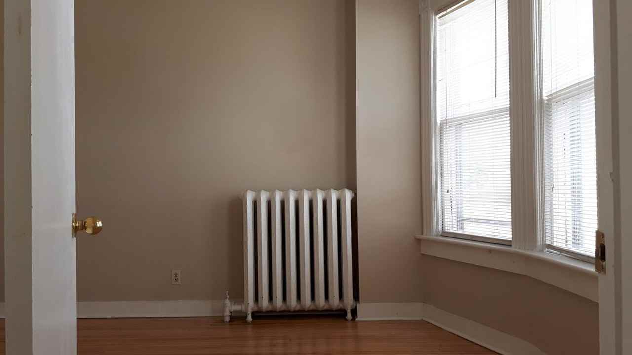 274 Tower Street Apt 1 - Photo 3 of 9