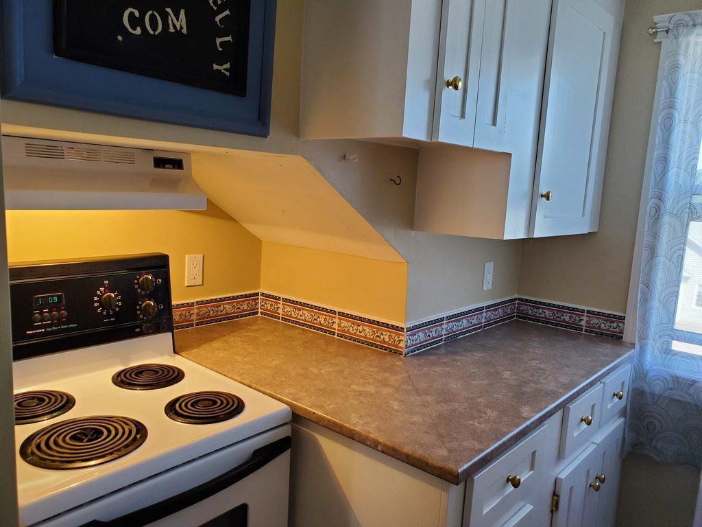 650 Rothesay Avenue Apt 3 - Photo 3 of 4