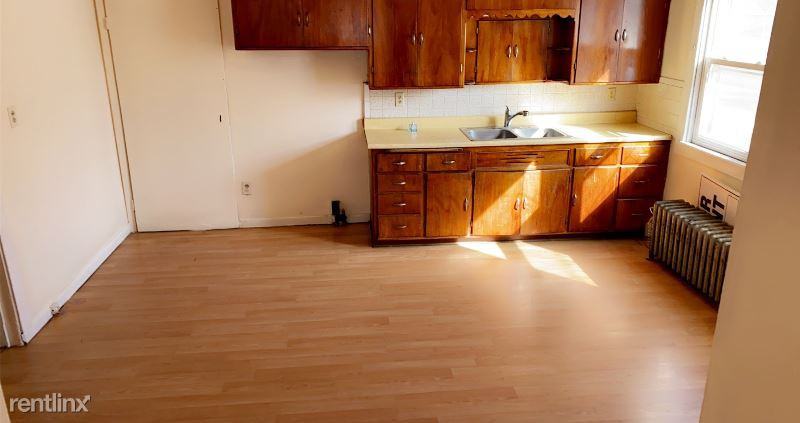 2690 2690 S 10th St B - Photo 2 of 13