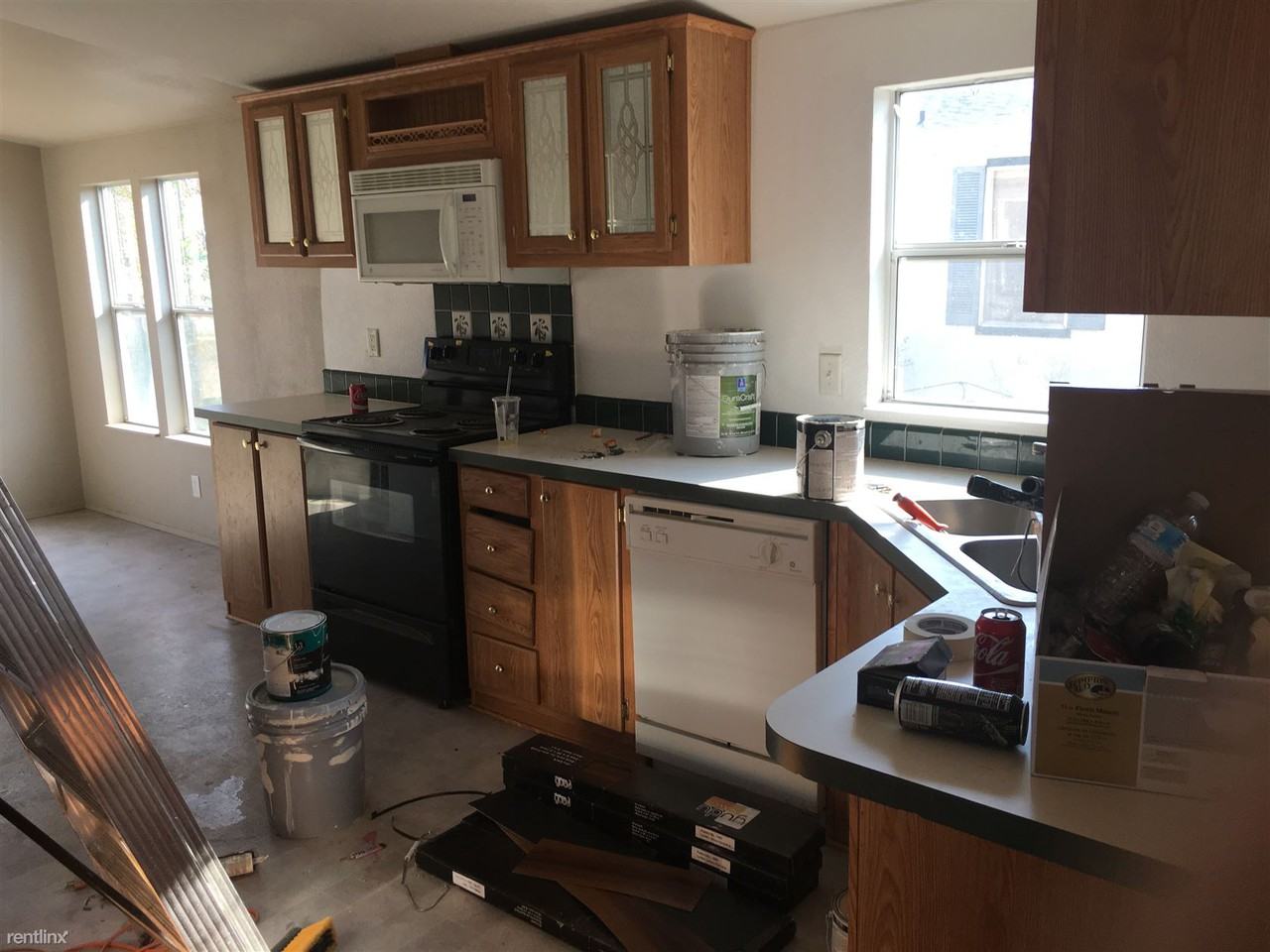 2811 E 16th St - Photo 3 of 13