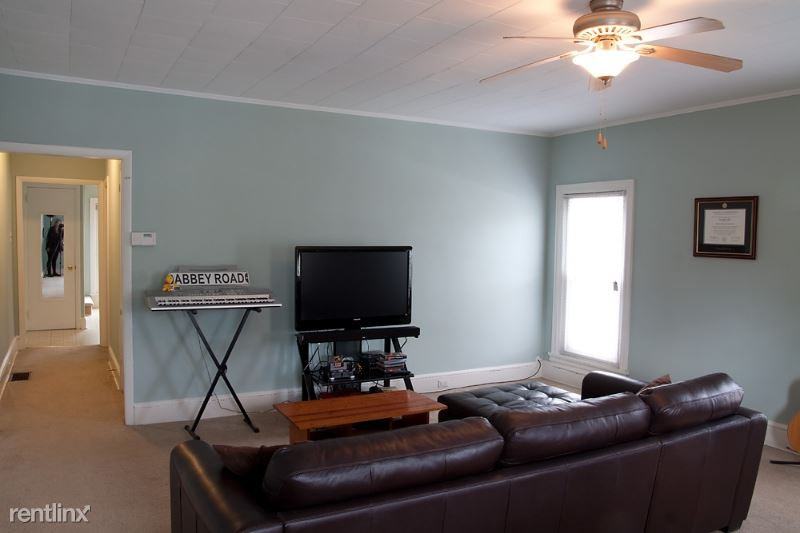 103 103 Main St C - Photo 3 of 18