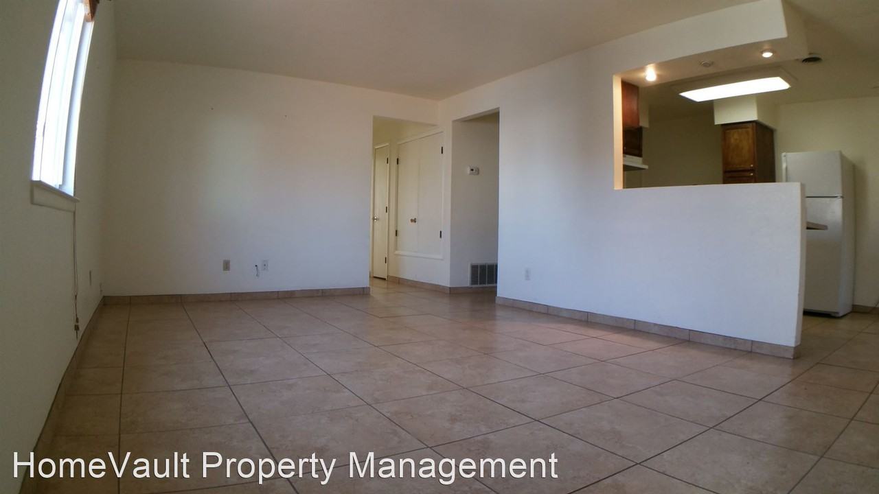 1621 E 21st St - Photo 2 of 7