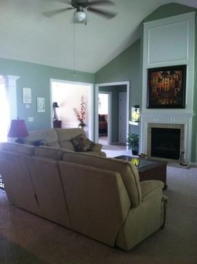 115 Tudor Way - Photo 3 of 18