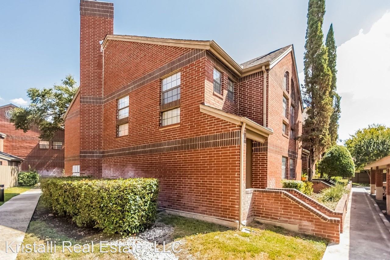 7930 Roanoke Run - Photo 3 of 40