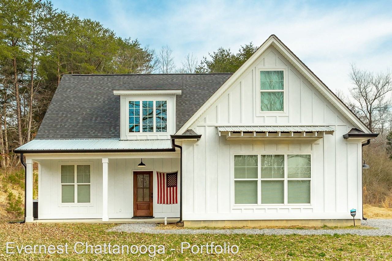 9876 Blue Springs Rd - Photo 2 of 27