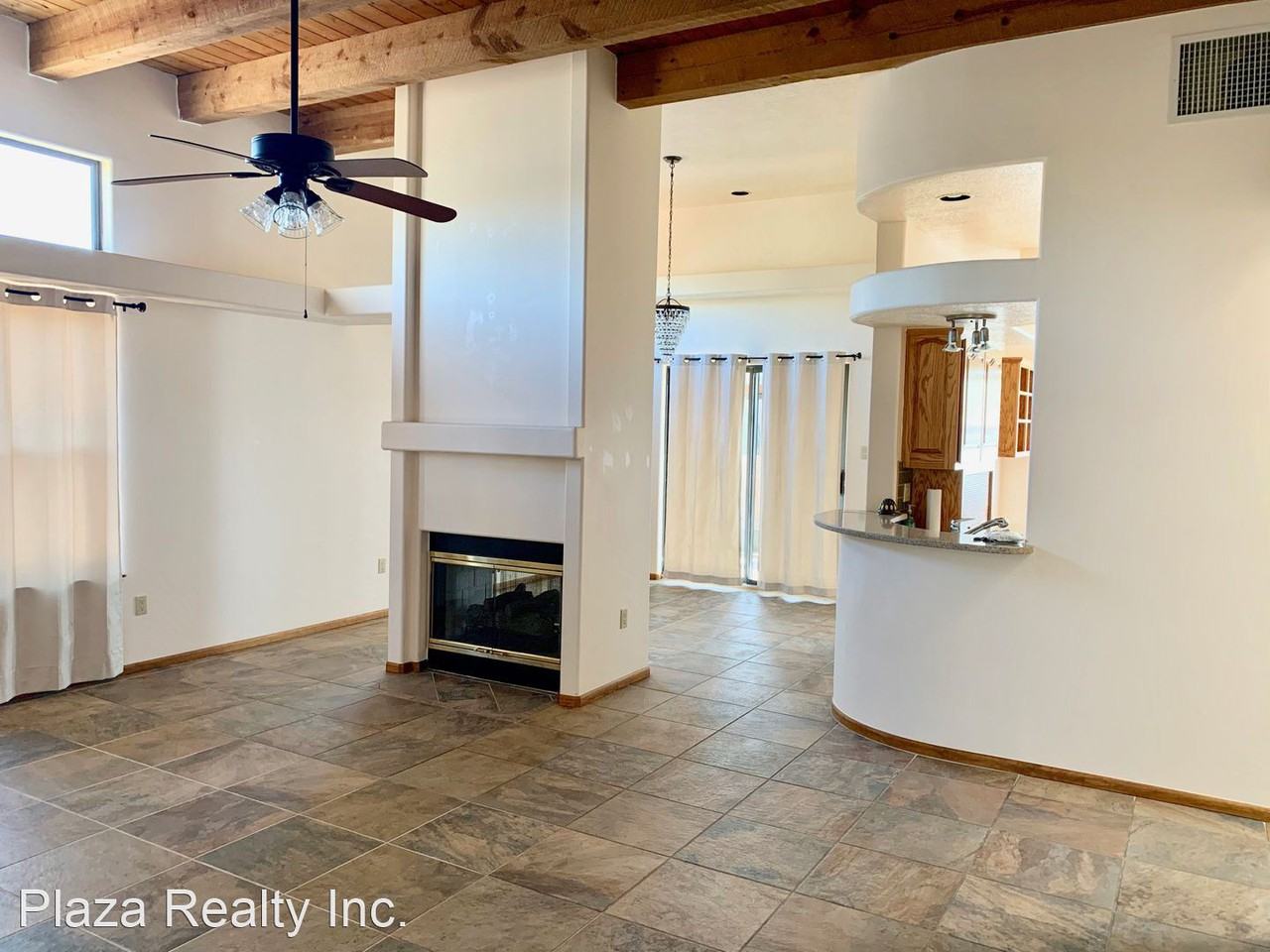 7441 Saratoga Ln - Photo 2 of 35