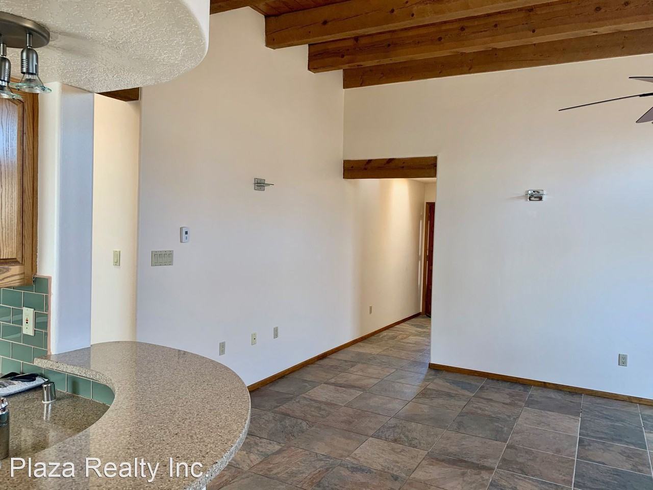 7441 Saratoga Ln - Photo 3 of 35