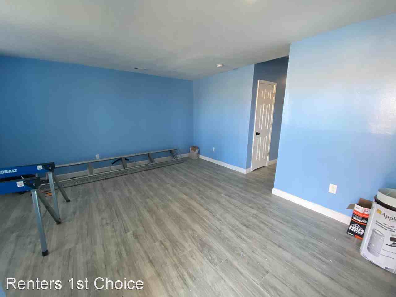 5300 Maple Ave - Photo 3 of 11