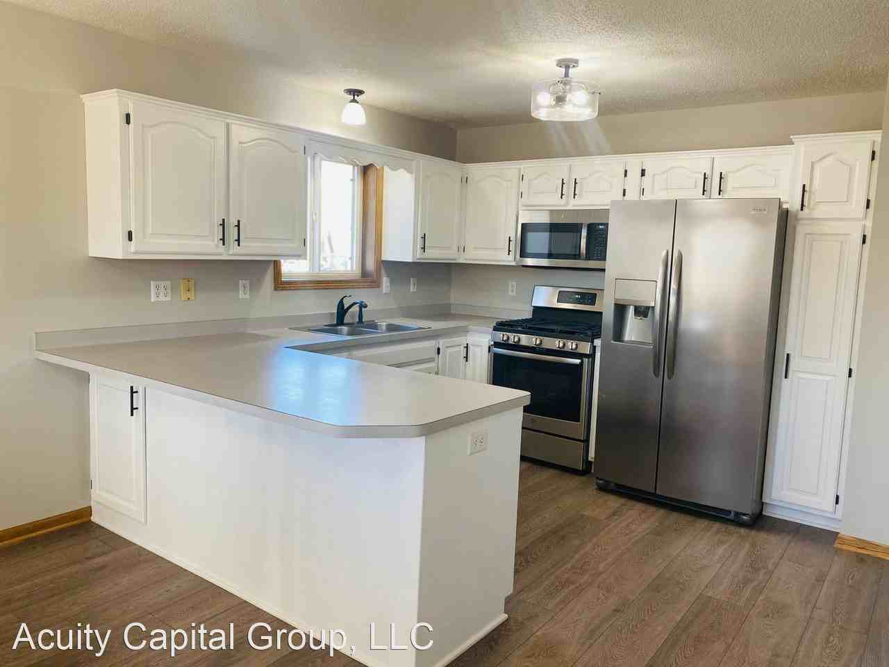 4000 Aspen Cir S - Photo 3 of 10