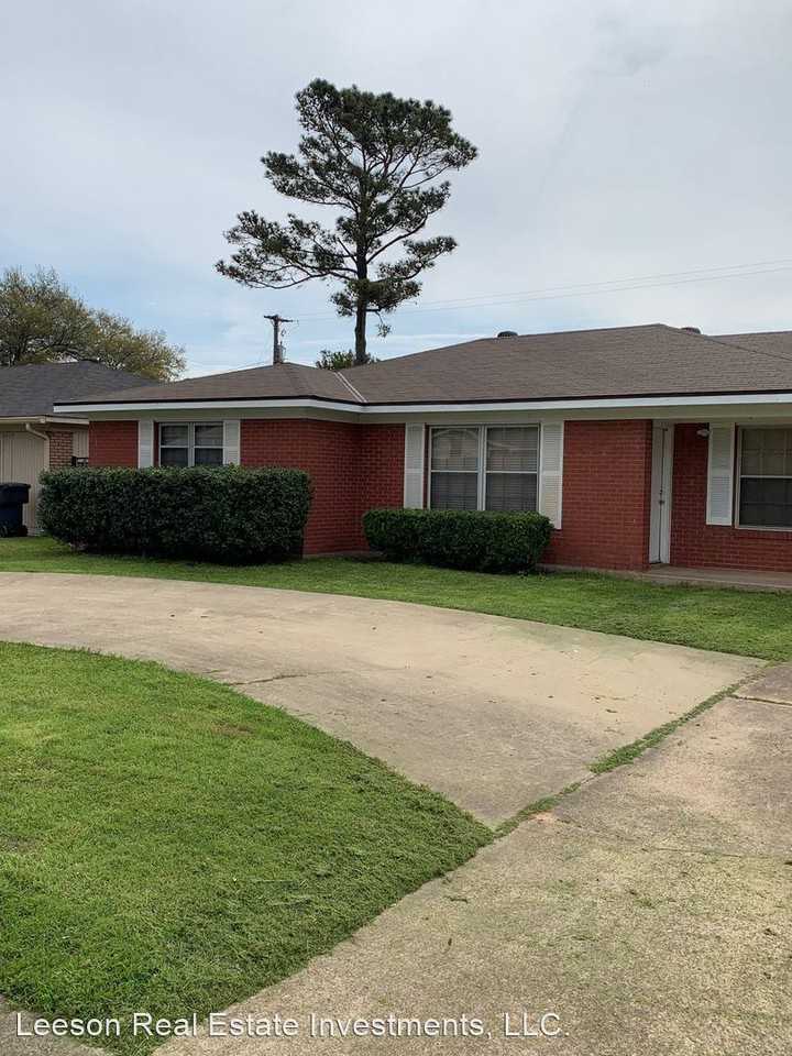 1139 Carolina St - Photo 3 of 30