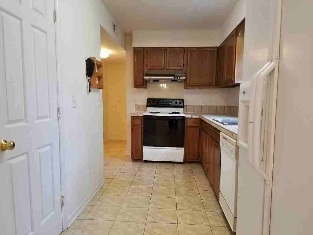 3319 Lassiter St - Photo 5 of 21