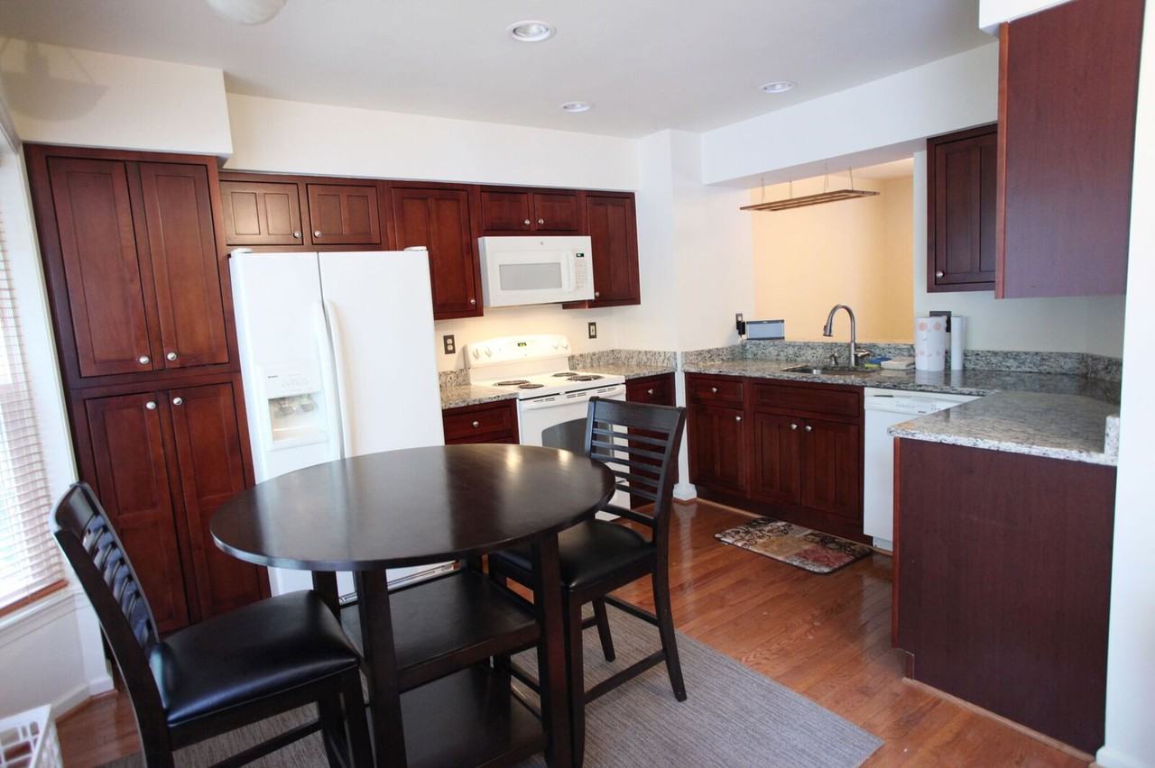 4729 Columbia Rd - Photo 3 of 19