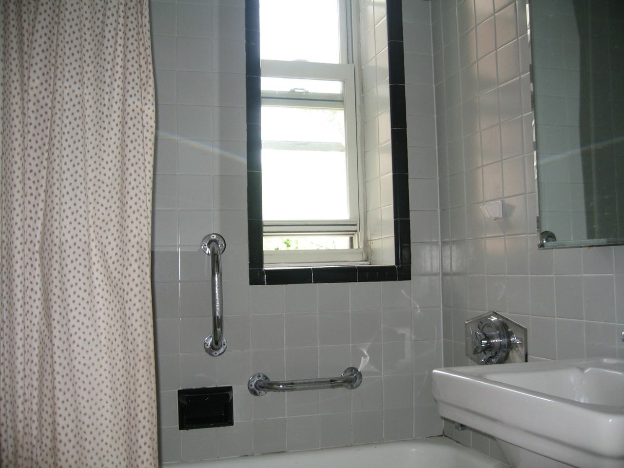 145 Pinckney St #516