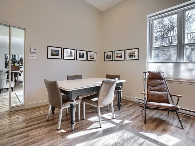 907 Rue Roy E - Photo 3 of 15