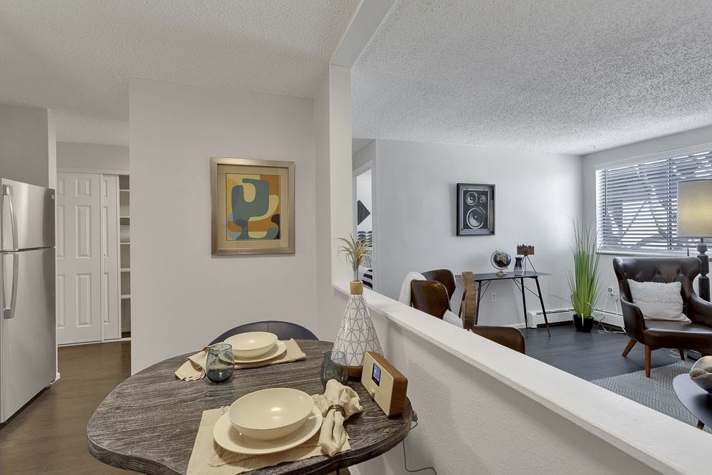 1430 Humboldt - Photo 5 of 28