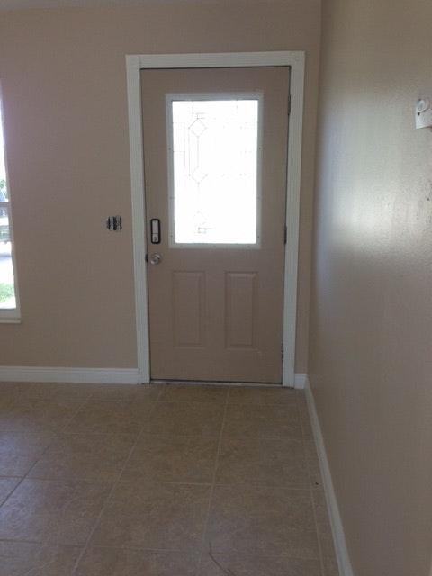 1004 Lee Ave - Photo 2 of 5