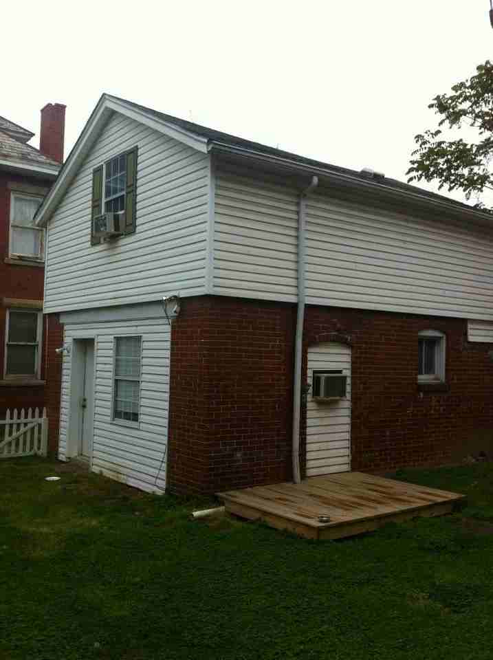 1033 8th St Rear - Photo 7 of 8