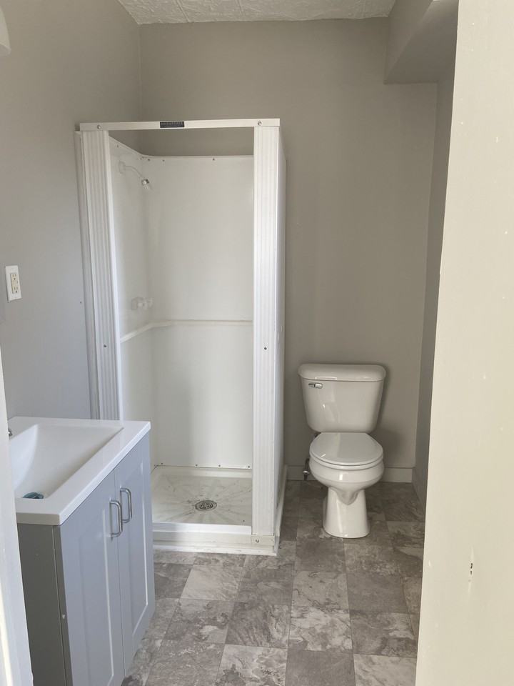 137 E Water St - Photo 3 of 4