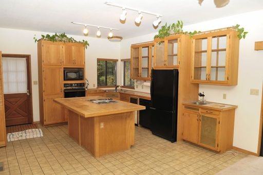 26870 Fern Ridge Rd - Photo 2 of 11