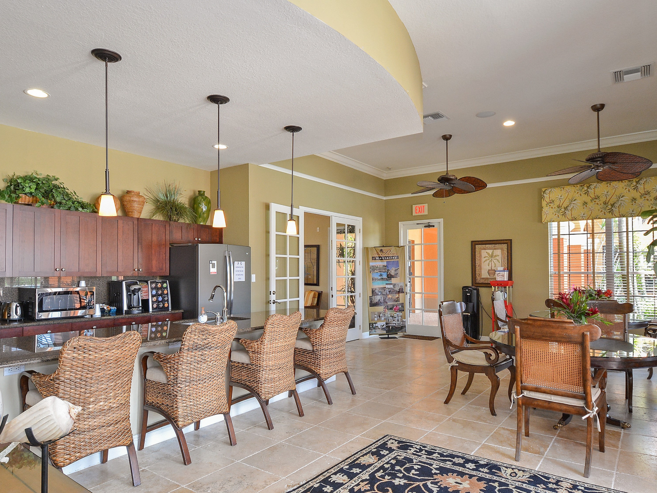 Palms of Monterrey - Photo 7 of 32