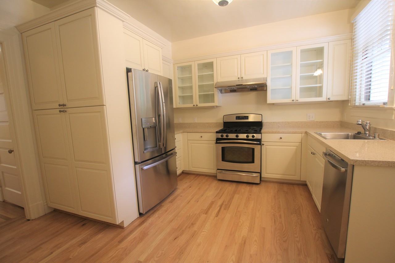 1310 Kobbe Avenue #B - Photo 2 of 7