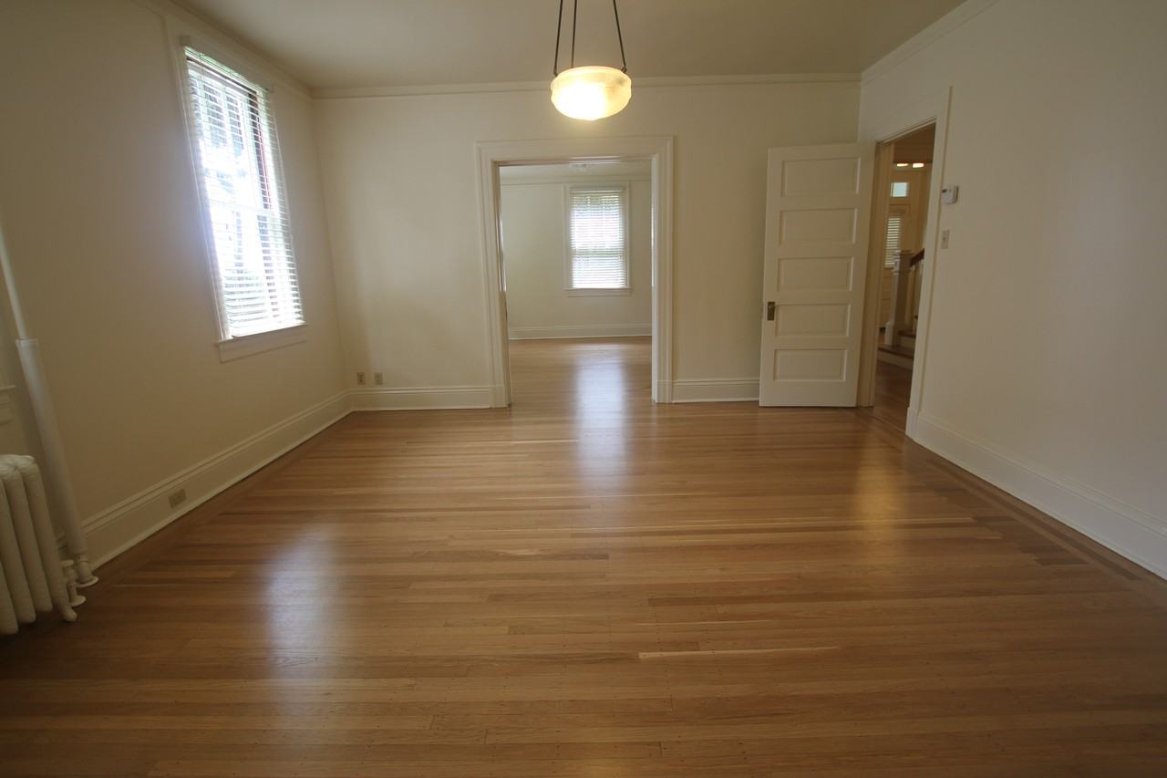 1310 Kobbe Avenue #B - Photo 3 of 7