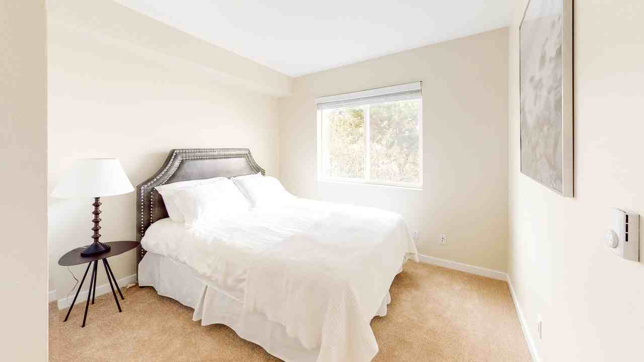King Arthurs Court - Photo 7 of 39