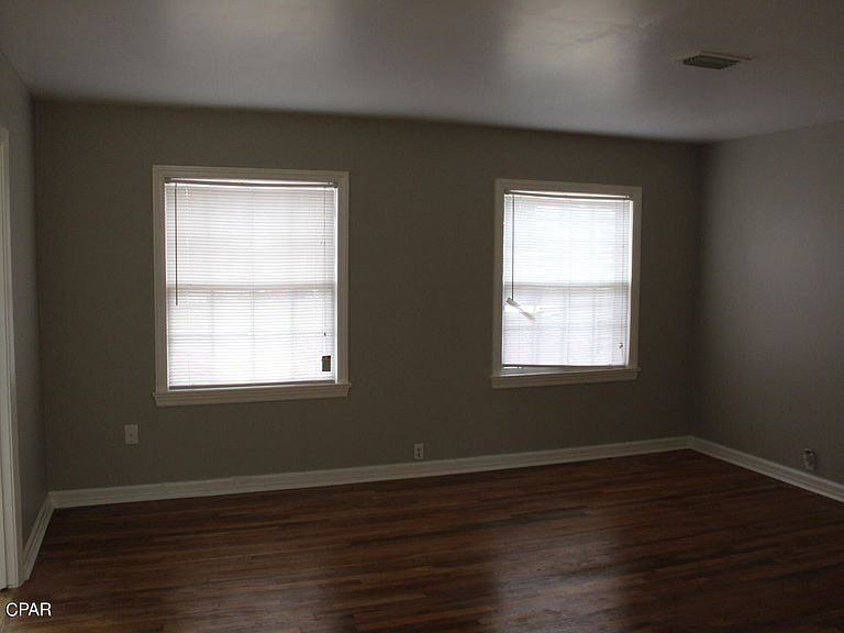 121 North Cove Terrace Drive - Photo 3 of 14