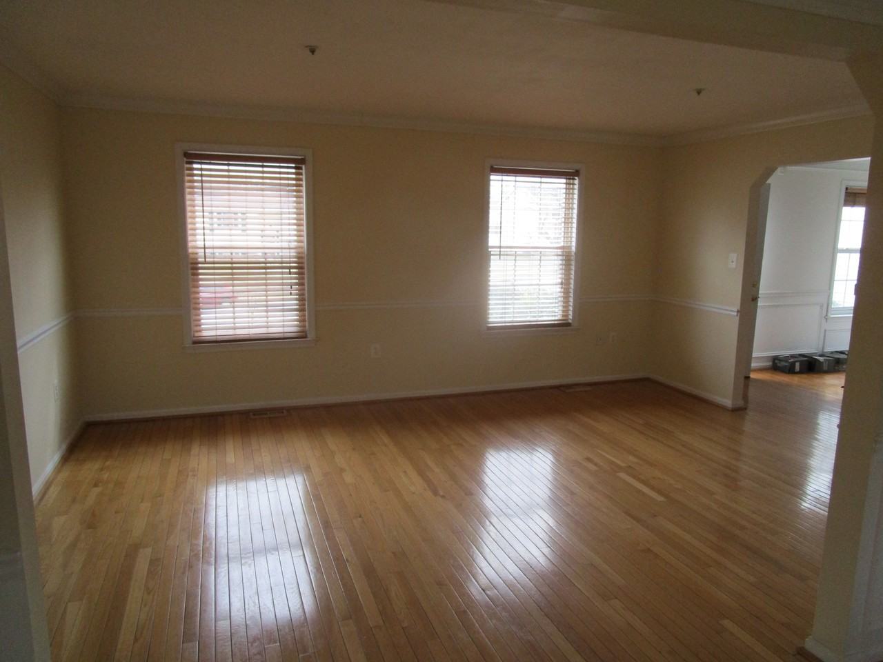 8711 Temple Hill Rd - Photo 3 of 11
