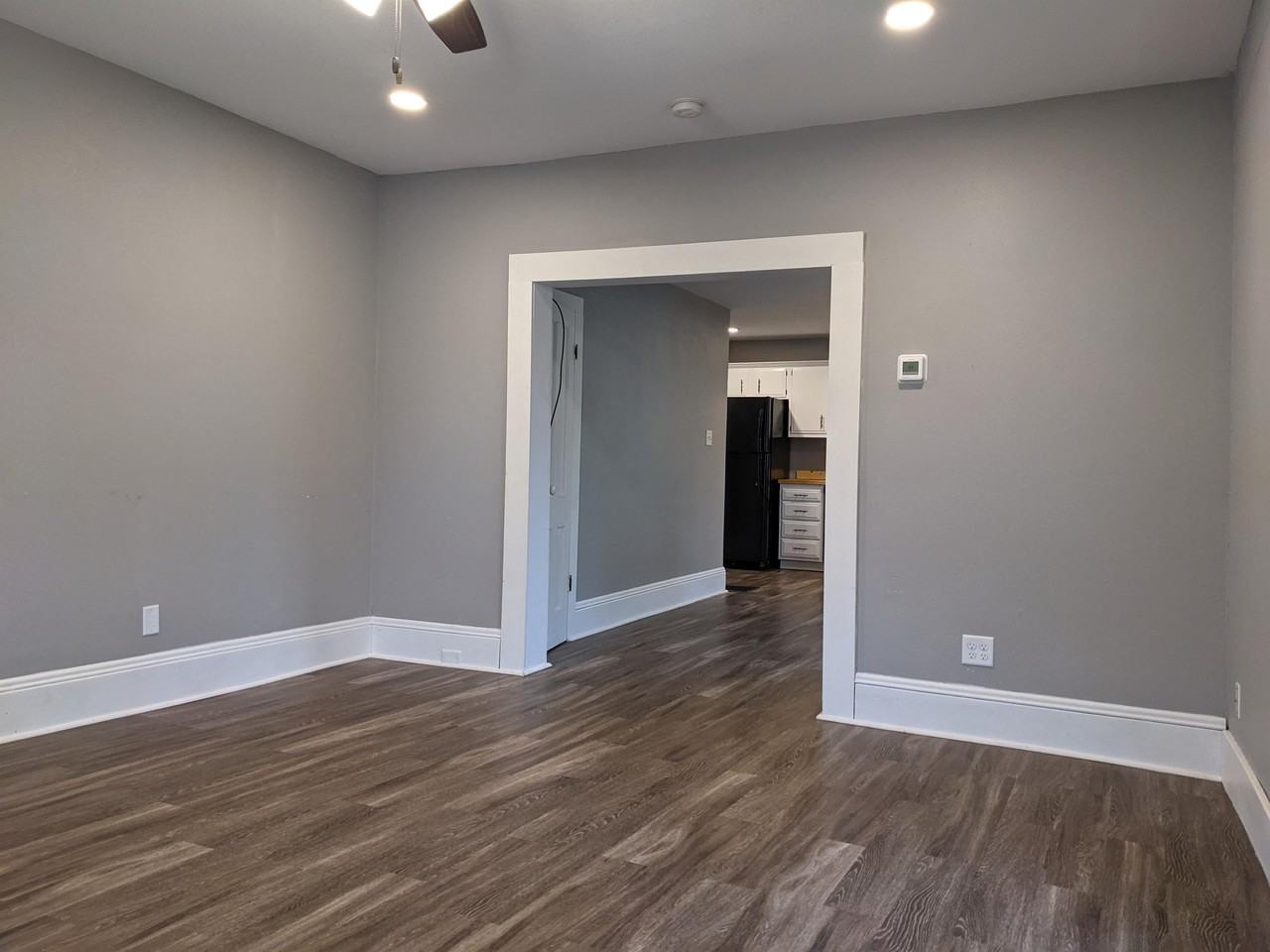 611 1st St E #1 - Photo 4 of 11