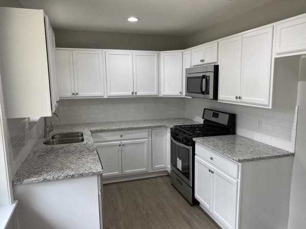 2315 Mimosa Dr #1 - Photo 4 of 9