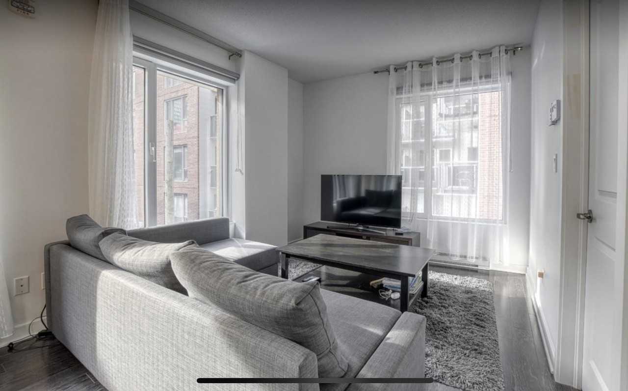 1248 Av de l'Hôtel-de-Ville - Photo 4 of 10