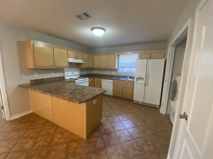 8949 Highway 90 - Photo 3 of 19