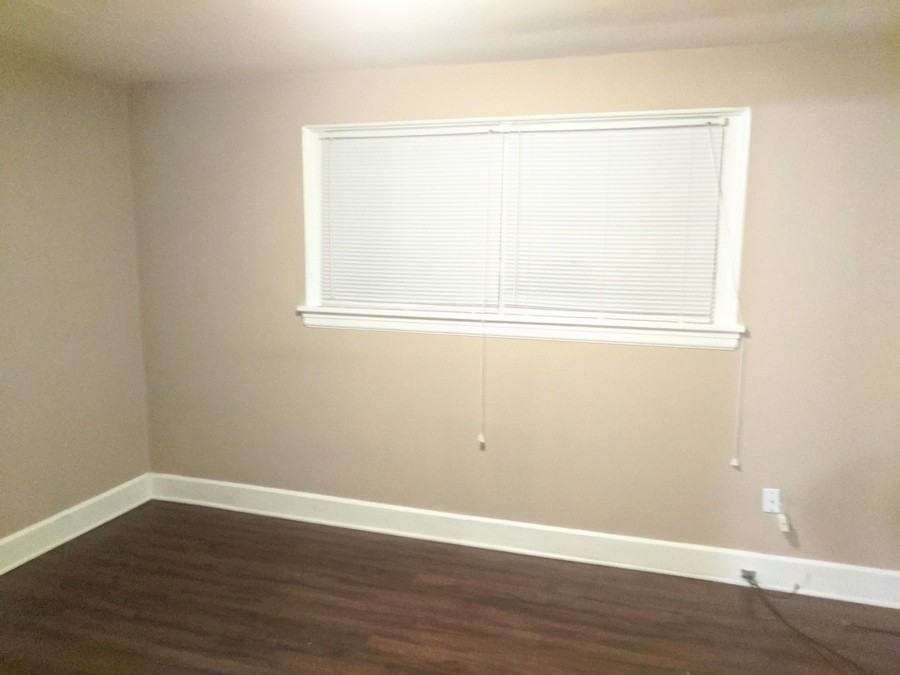 8713 Maryknoll Ave - Photo 2 of 8