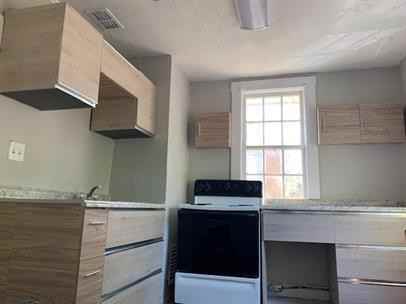 1010 Monroe Street - Photo 3 of 10