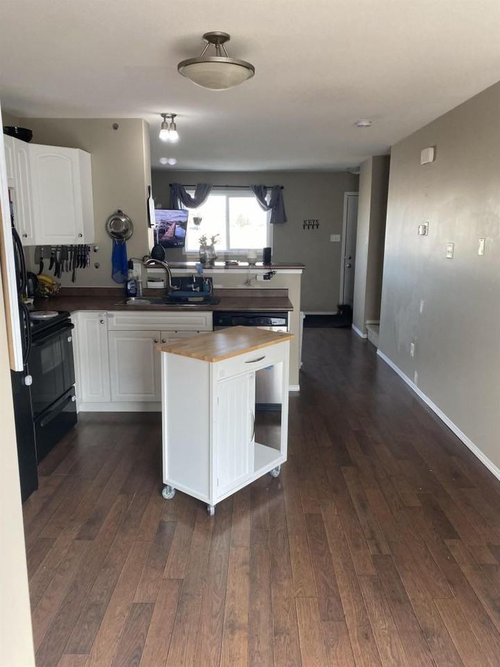 315 - 851 Chester Road - Photo 2 of 9