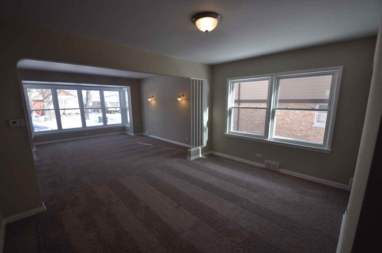 2216 Summerdale Ave - Photo 2 of 8