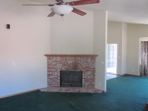 13307 Lakeview Way - Photo 3 of 17