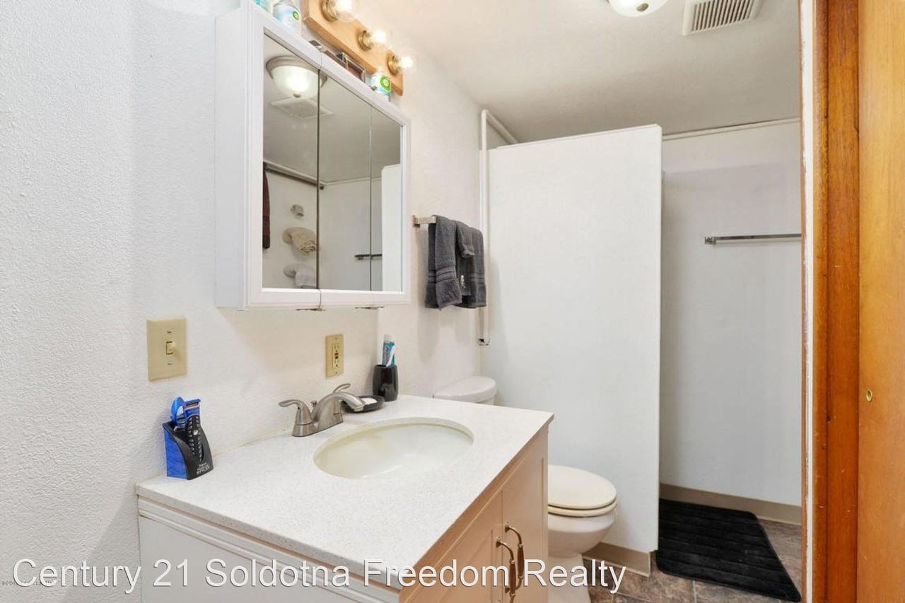 507 S. Willow Street - Photo 3 of 6