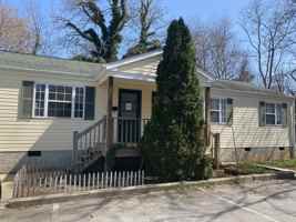 featured image of 15 Ezelle St #A