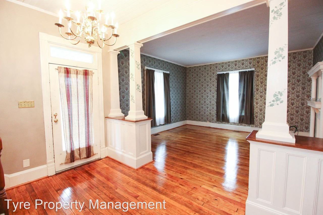 213 Railroad St W - Photo 2 of 22