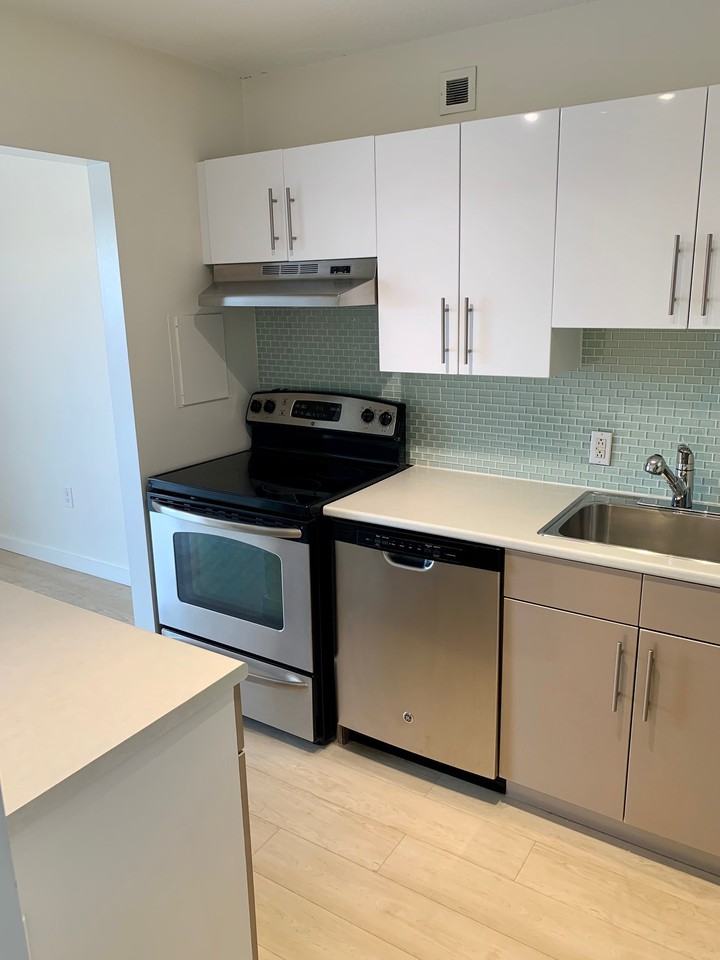 1710 Portage Avenue #506 - Photo 3 of 14