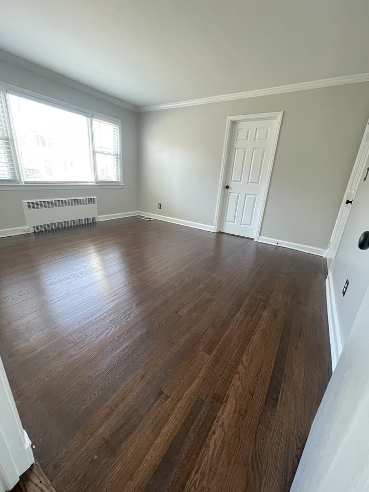 354 Midland Ave #1 - Photo 2 of 9