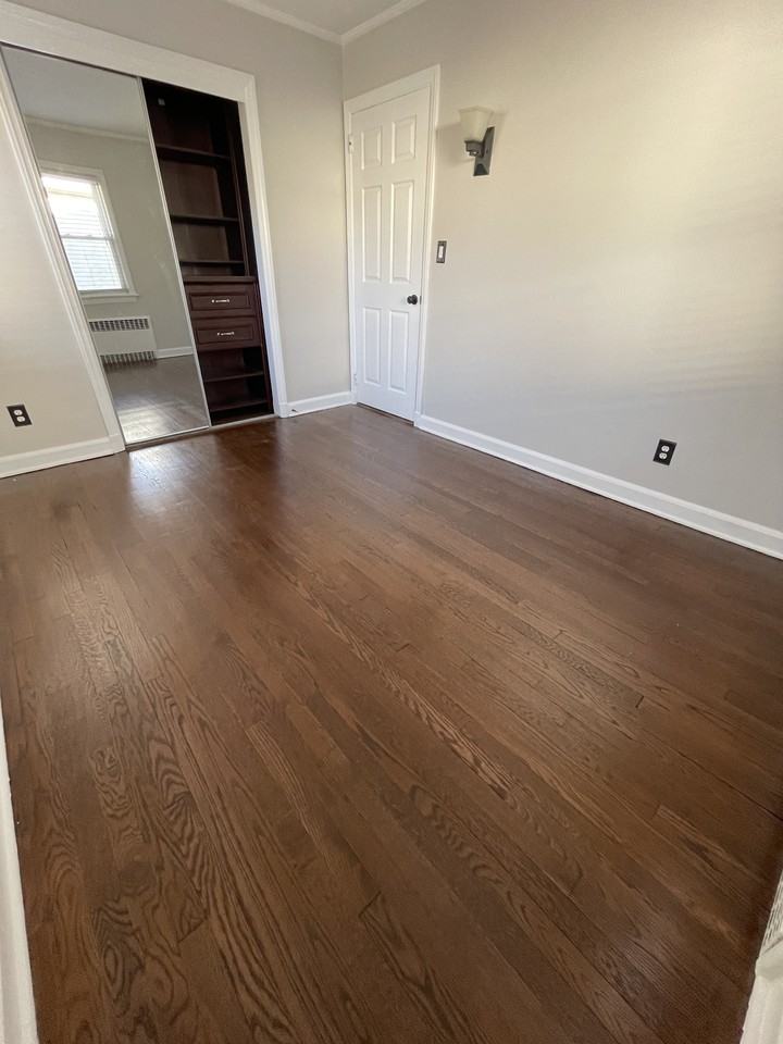 354 Midland Ave #1 - Photo 3 of 9
